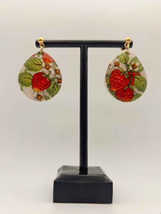 Strawberry Patch Vintage