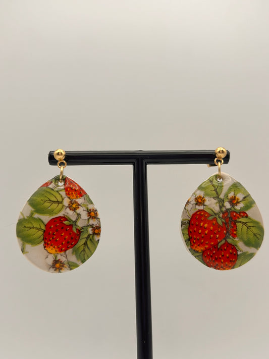 Strawberry Patch Vintage